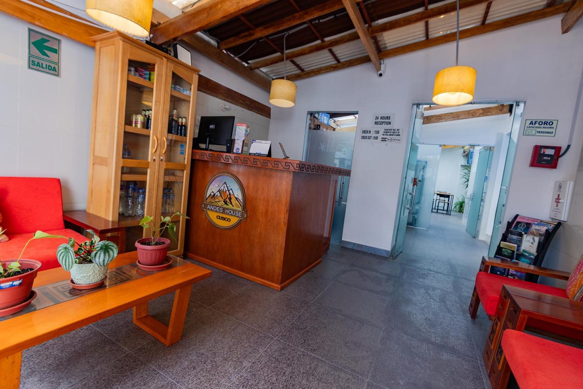 Andes House Pensión